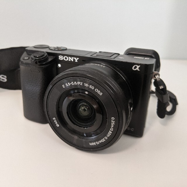 驚きの値段】 ソニー SONY α 6000 ケンコー保護レンズ フード付き