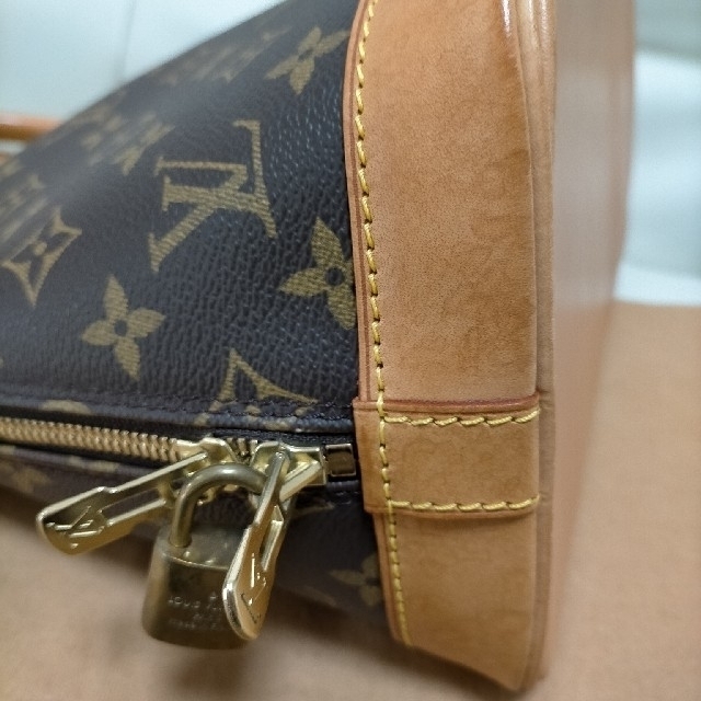 LOUIS VUITTON(ルイヴィトン)のルイヴィトン アルマ レディースのバッグ(ハンドバッグ)の商品写真