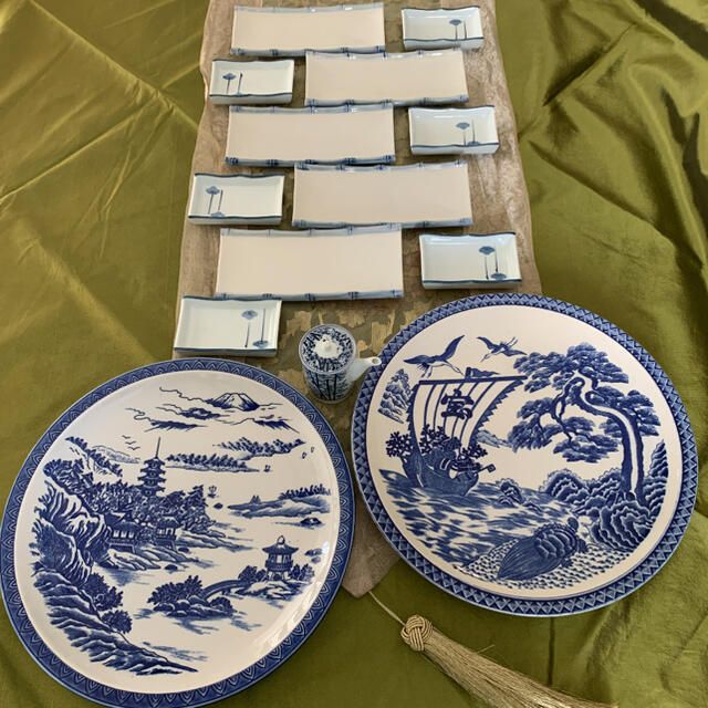 名鉢】江戸時代後期 古伊万里 染錦 金彩色絵 梅花に福壽文字 28.7cm大 商品はお値下げ可能 【名鉢】江戸時代後期 古伊万里 染錦 金彩色絵 梅花に福壽文字 28.7cm大鉢 食器