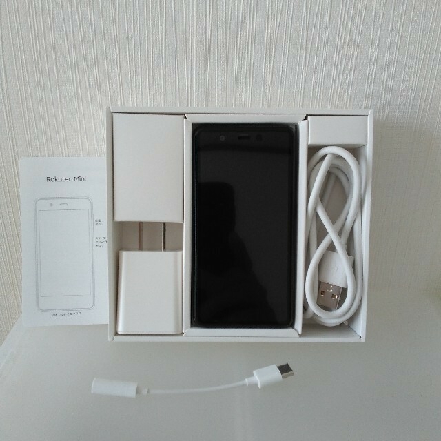 スマートフォン本体美品　rakuten mini　黒