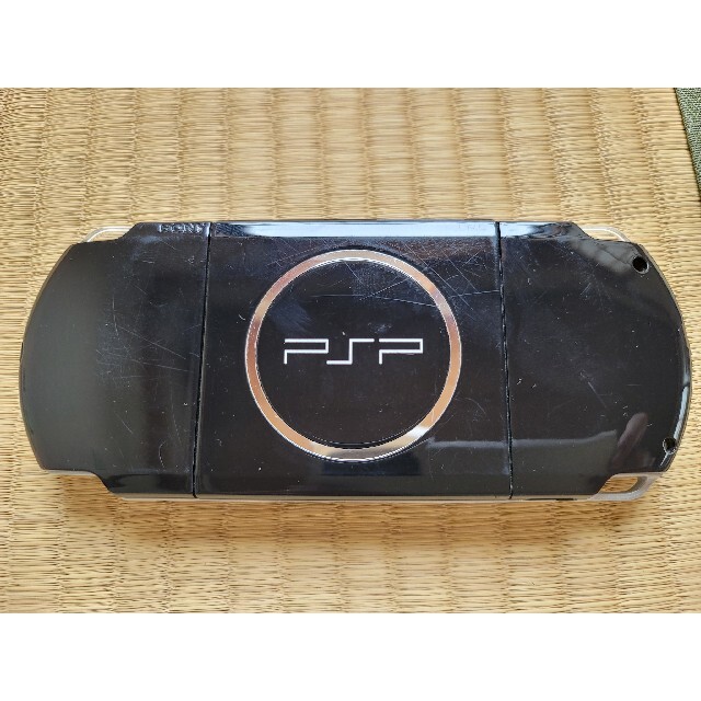 PlayStation Portable(プレイステーションポータブル)のPSP 3000番 動作品 ピアノブラック ジャンク扱い 本体のみ エンタメ/ホビーのゲームソフト/ゲーム機本体(携帯用ゲーム機本体)の商品写真