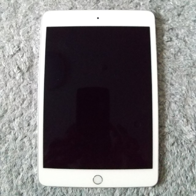 【美品】iPad mini4 16GB シルバー （Wi-Fi）