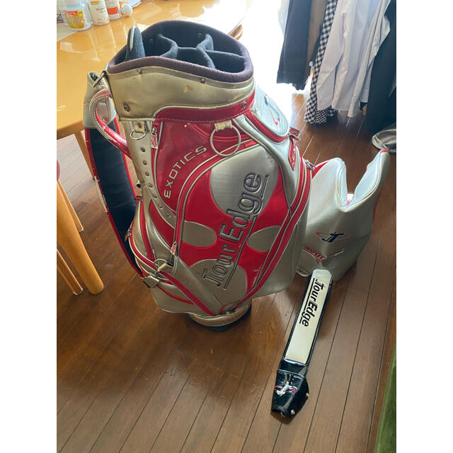 Tour Edge(ツアーエッジ)のゴルフキャディバッグ スポーツ/アウトドアのゴルフ(バッグ)の商品写真