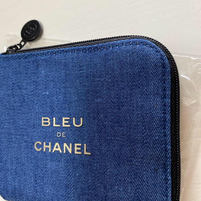 CHANEL(シャネル)のシャネル　フレグランスノベルティポーチ レディースのファッション小物(ポーチ)の商品写真