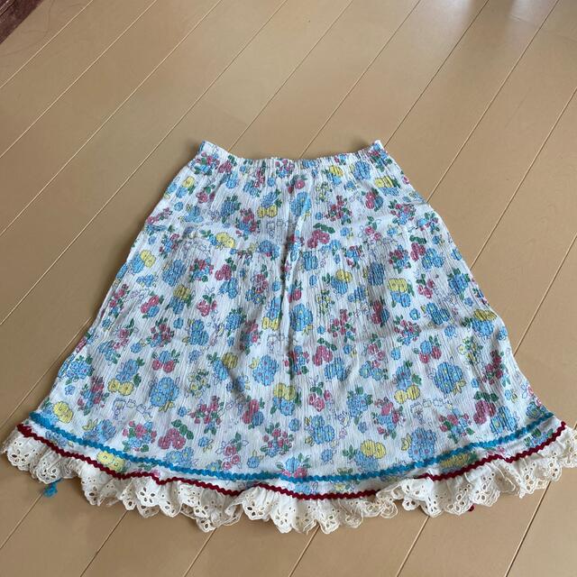 KP(ニットプランナー)のKP ミミちゃん花柄スカート　100 キッズ/ベビー/マタニティのキッズ服女の子用(90cm~)(スカート)の商品写真