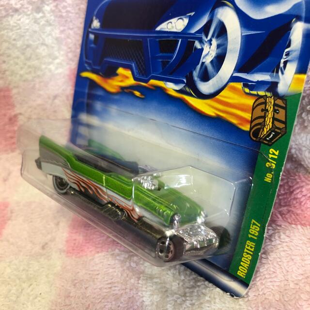 ホットウィール トレジャーハント ロードスター 1957