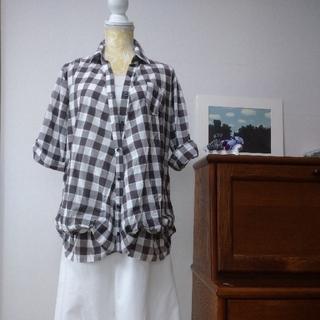 ロングブラウス  Mサイズ 白と黒に近い茶色のチェック  美品(シャツ/ブラウス(長袖/七分))