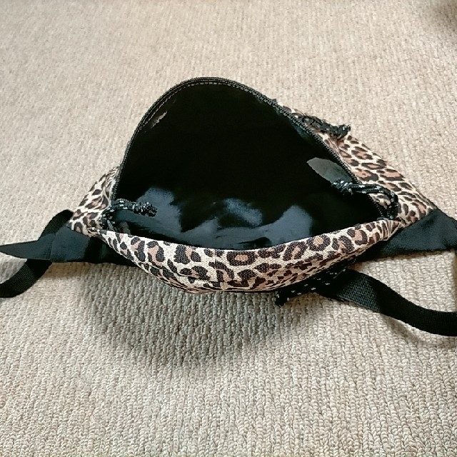 THRASHER(スラッシャー)のTHRASHER スラッシャー  ウエストバッグ 豹柄 レディースのバッグ(ボディバッグ/ウエストポーチ)の商品写真