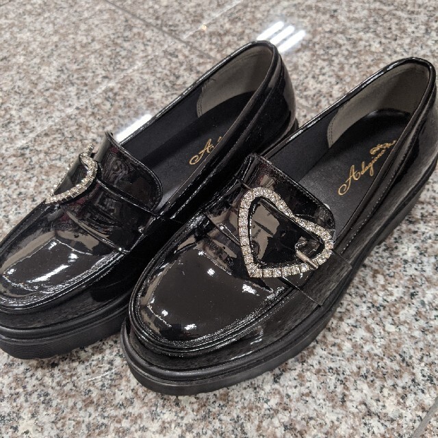 厚底ハートバックルエナメルローファーL革靴ロジータ系量産型地雷系ゴシックロリータ レディースの靴/シューズ(ローファー/革靴)の商品写真