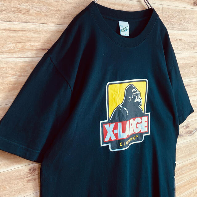 XLARGE(エクストララージ)の【美品】XLARGE × Disney限定コラボtシャツ半袖黒XLビッグロゴ メンズのトップス(Tシャツ/カットソー(半袖/袖なし))の商品写真