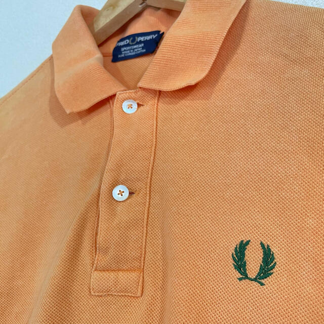 FRED PERRY(フレッドペリー)のフレッドペリー ポロシャツ　オレンジ　メンズM 鹿の子 メンズのトップス(ポロシャツ)の商品写真