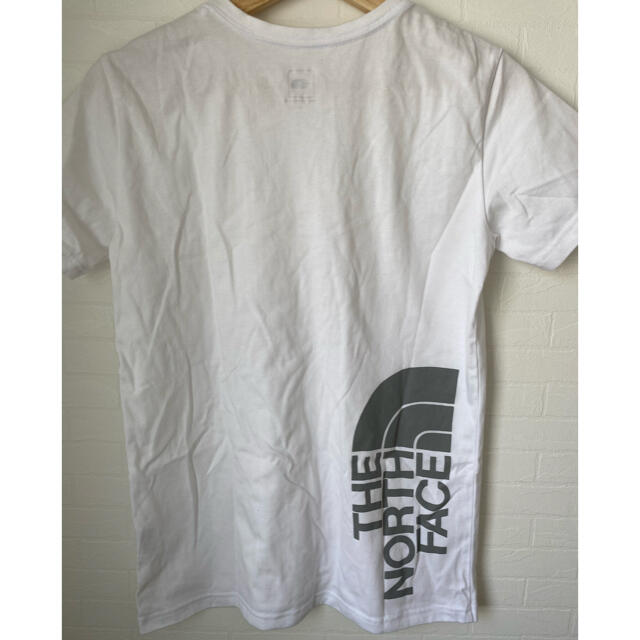 THE NORTH FACE(ザノースフェイス)のTHE NORTH FACE 白 Tシャツ Lサイズ レディース レディースのトップス(Tシャツ(半袖/袖なし))の商品写真
