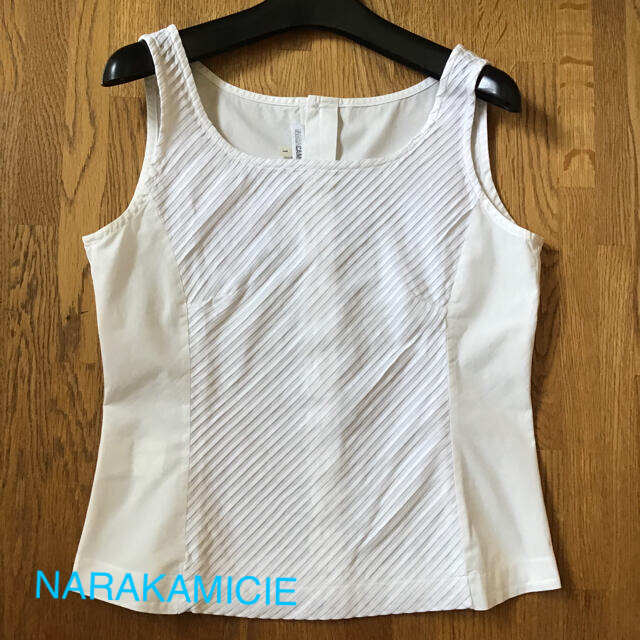 NARACAMICIE(ナラカミーチェ)のナラカミーチェ　ノースリーブブラウス レディースのトップス(シャツ/ブラウス(半袖/袖なし))の商品写真