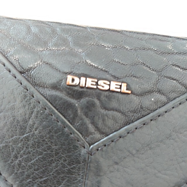 DIESEL(ディーゼル)の【値下げ】DIESEL長財布 レディースのファッション小物(財布)の商品写真