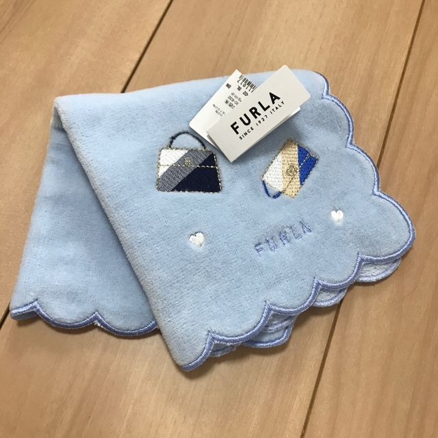 Furla(フルラ)の☆新品未使用品☆ FURLA タオルハンカチ レディースのファッション小物(ハンカチ)の商品写真