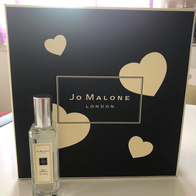 Jo Malone(ジョーマローン)のバジル&ネロリ　コロン　Jo MALONE キャップに　ネーム入り コスメ/美容の香水(その他)の商品写真