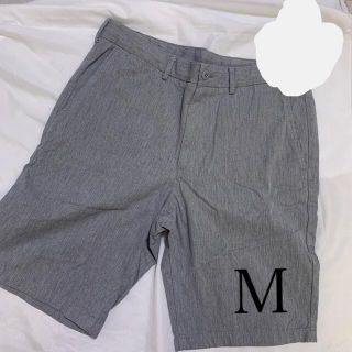 ユニクロ(UNIQLO)のＭ　ユニクロ　ハーフパンツ　グレー　メンズ(ショートパンツ)