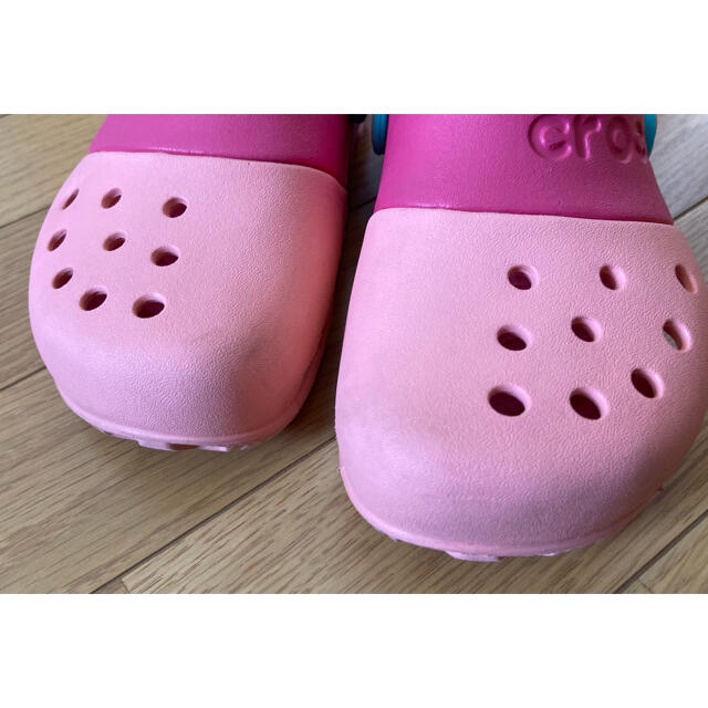 crocs(クロックス)のharu☆mama様　専用 キッズ/ベビー/マタニティのキッズ靴/シューズ(15cm~)(サンダル)の商品写真