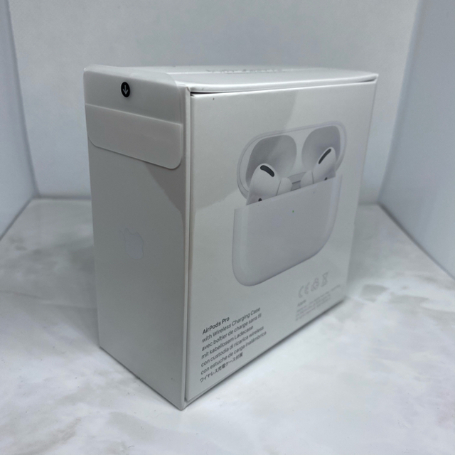 Apple(アップル)の新品未開封 正規品 AirPods Pro MWP22J/A エアーポッズ スマホ/家電/カメラのオーディオ機器(ヘッドフォン/イヤフォン)の商品写真