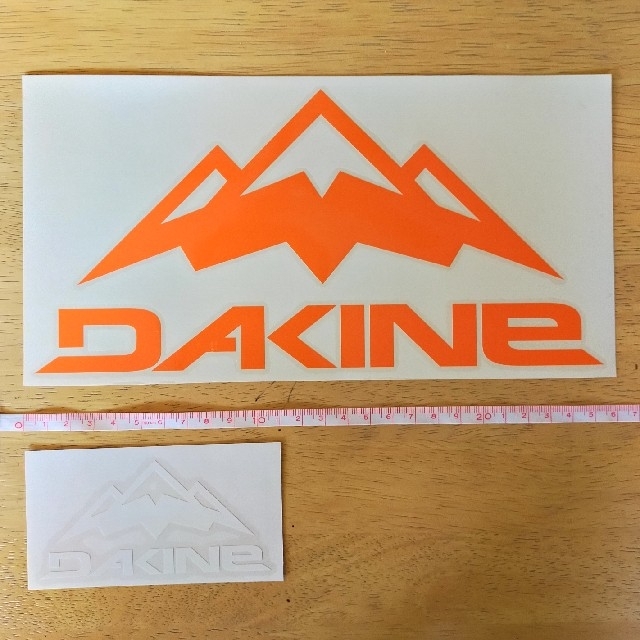 Dakine(ダカイン)のDAKINE マウンテンロゴ ステッカー 大小2枚セット スポーツ/アウトドアのスポーツ/アウトドア その他(サーフィン)の商品写真