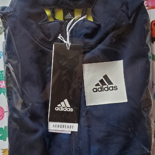 adidas(アディダス)のadidasボーイズ AERO WO トラックトップ【匿名発送】 キッズ/ベビー/マタニティのキッズ服男の子用(90cm~)(ジャケット/上着)の商品写真