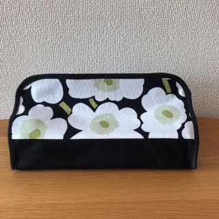 マリメッコ(marimekko)の＊ハンドメイド＊ ボックスティッシュカバー  (ブラック)北欧(インテリア雑貨)