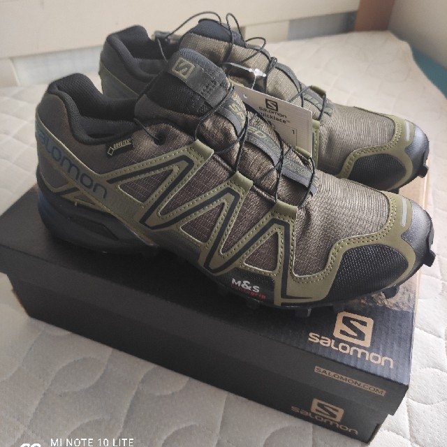 SALOMON(サロモン)のサロモン SPFFDCROSS 3 GTX 新品未使用 メンズの靴/シューズ(スニーカー)の商品写真