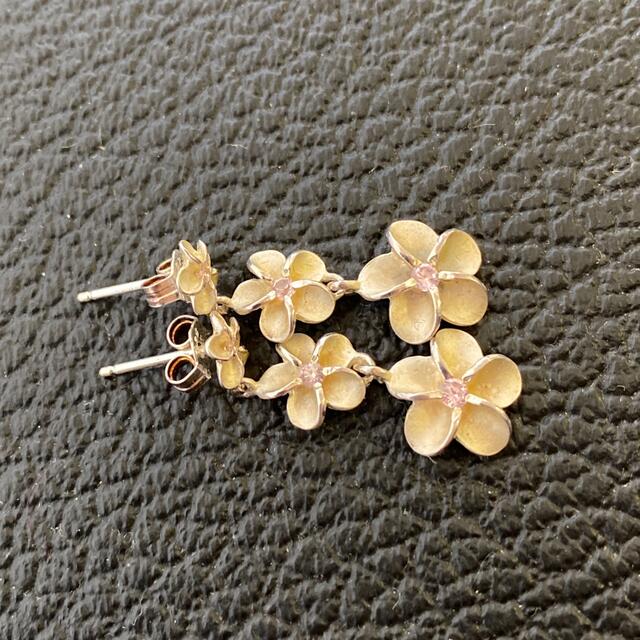プルメリアモチーフ シルバーピアス ハワイアンジュエリーの通販 by に