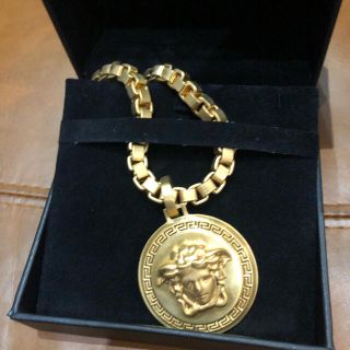 ヴェルサーチ(VERSACE)の大人気　VERSACE ヴェルサーチ　ゴールドチェーンネックレス　ブルーノマーズ(ネックレス)