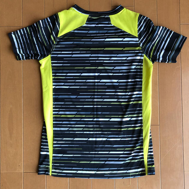 NIKE(ナイキ)の【NIKE】Tシャツ　Sサイズ（140センチ？） キッズ/ベビー/マタニティのキッズ服男の子用(90cm~)(Tシャツ/カットソー)の商品写真