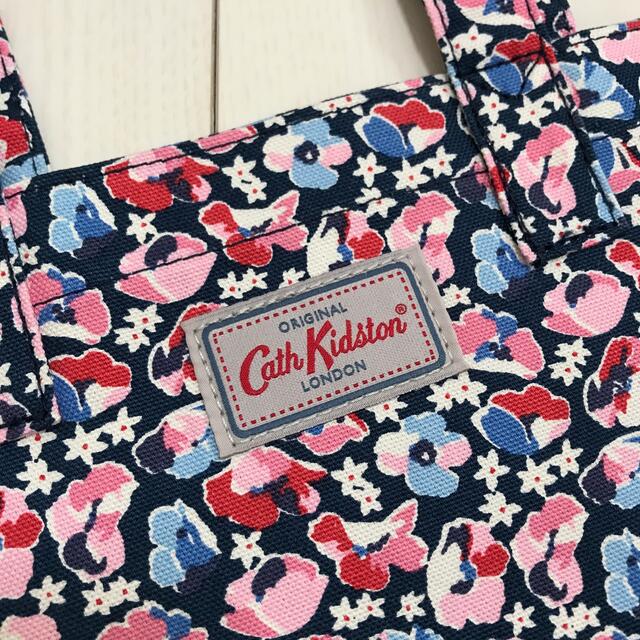 Cath Kidston(キャスキッドソン)のキャスキッドソン コットンブックバック レディースのバッグ(トートバッグ)の商品写真