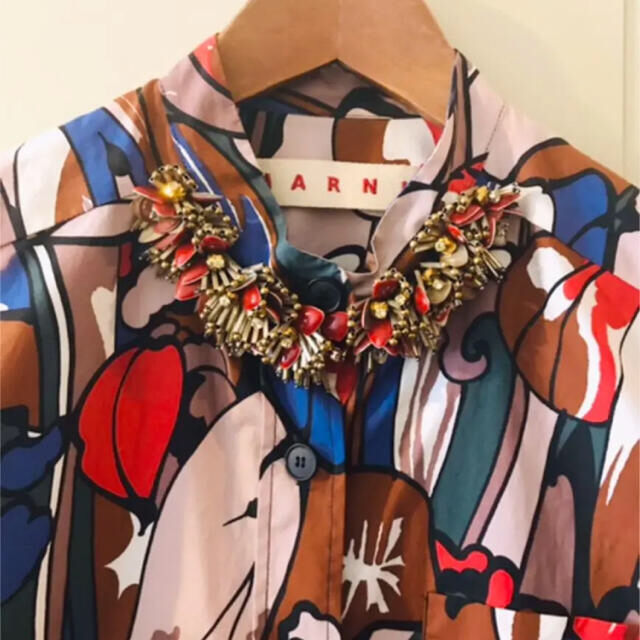 Marni(マルニ)のmarniマルニビジューデザイン花柄ボタニカルロング丈シャツブラウス レディースのトップス(シャツ/ブラウス(長袖/七分))の商品写真