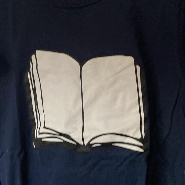 I am I(アイアムアイ)のI am I BOOK Tしゃつ レディースのトップス(Tシャツ(半袖/袖なし))の商品写真