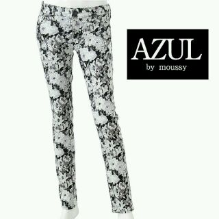 アズールバイマウジー(AZUL by moussy)のサマーSALE♥AZUL 花柄スキニーパンツ ブラック(スキニーパンツ)