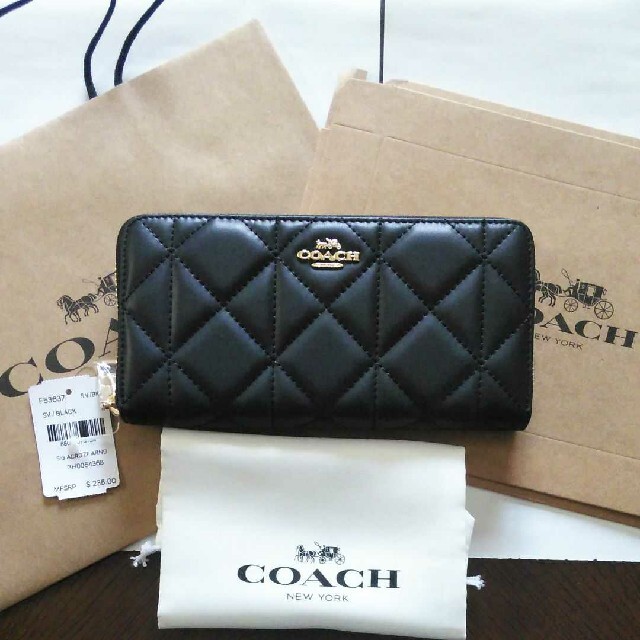 COACH(コーチ)の【COACH】 新品　 長財布　キルトタイプ　ブラック レディースのファッション小物(財布)の商品写真