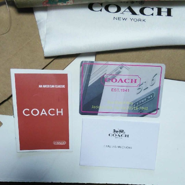 得価NEW COACH -  新品 長財布 かわいい苺プリントの通販 by Shop MKJ｜コーチならラクマ 大得価格安