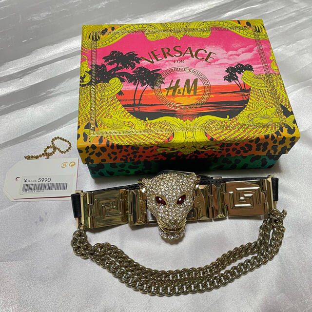 VERSACE(ヴェルサーチ)のベルサーチ　H＆M コラボ　ベルサス　VERSACE チョーカー　ネックレス レディースのアクセサリー(ネックレス)の商品写真