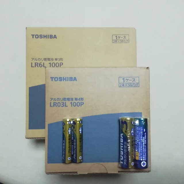 東芝(トウシバ)のTOSHIBA アルカリ乾電池　単3×20本 単4×30本　 インテリア/住まい/日用品の日用品/生活雑貨/旅行(防災関連グッズ)の商品写真