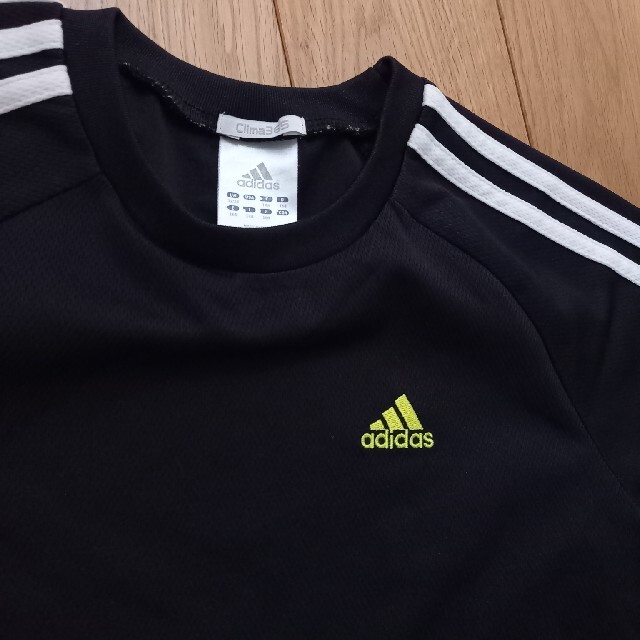 adidas(アディダス)のadidas　スポーツtシャツ150センチ　 キッズ/ベビー/マタニティのキッズ服男の子用(90cm~)(Tシャツ/カットソー)の商品写真