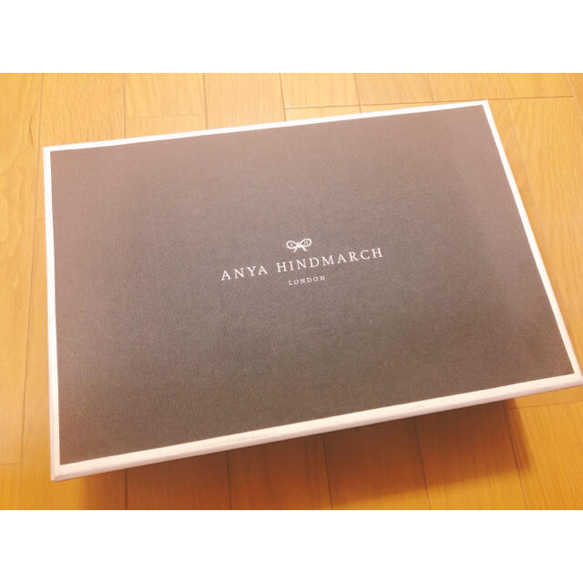 ANYA HINDMARCH(アニヤハインドマーチ)のANYA HINDMARCH クラッチバッグ ライトブルー アニヤハインドマーチ レディースのバッグ(クラッチバッグ)の商品写真