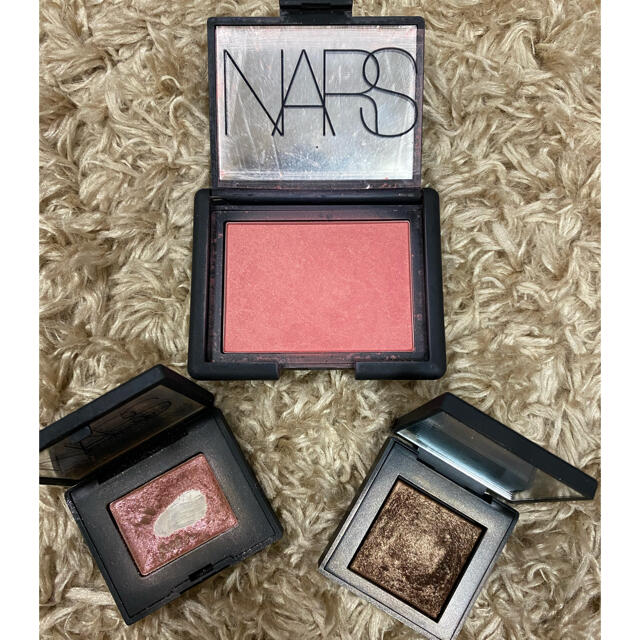 NARS(ナーズ)のNARS アイシャドウ　チーク　セット コスメ/美容のベースメイク/化粧品(アイシャドウ)の商品写真