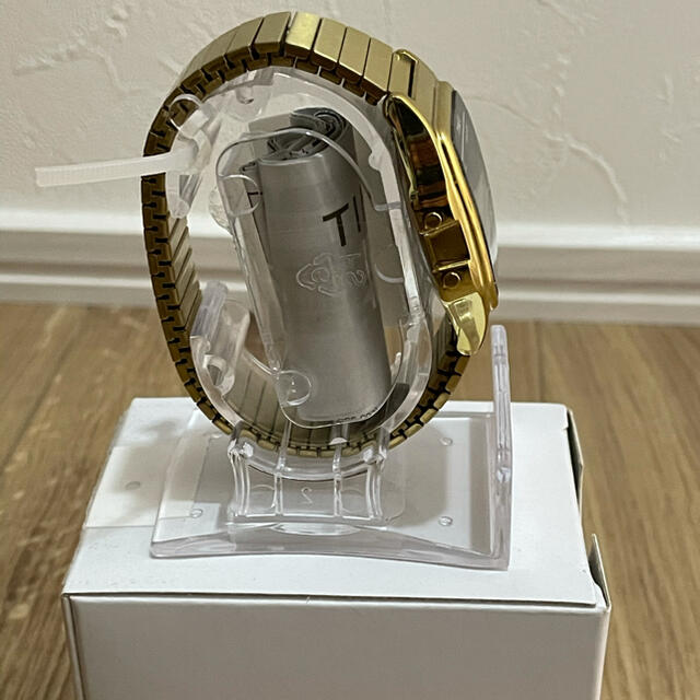 Supreme(シュプリーム)のSupreme TIMEX Digital Watch GOLD メンズの時計(腕時計(デジタル))の商品写真