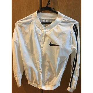 ナイキ(NIKE)のブルゾン(ブルゾン)