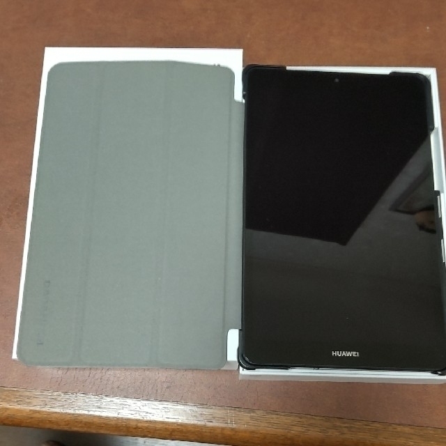 HUAWEI(ファーウェイ)のHUAWEI MediaPad M5 lite  LTEモデル  スマホ/家電/カメラのPC/タブレット(タブレット)の商品写真