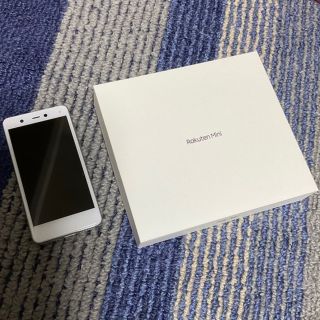 ラクテン(Rakuten)のRakuten Mini ホワイト⭐︎手帳ケース付き⭐︎(スマートフォン本体)