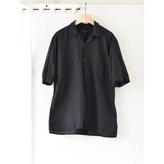 コモリ(COMOLI)のCOMOLI 21SS新作ベタシャンオープンカラーシャツブラック サイズ3 新品(シャツ)