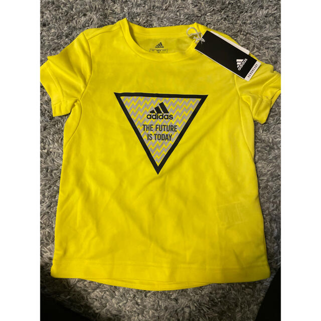 adidas(アディダス)のアディダス　Tシャツ　新品　未使用　タグ付き キッズ/ベビー/マタニティのキッズ服男の子用(90cm~)(Tシャツ/カットソー)の商品写真