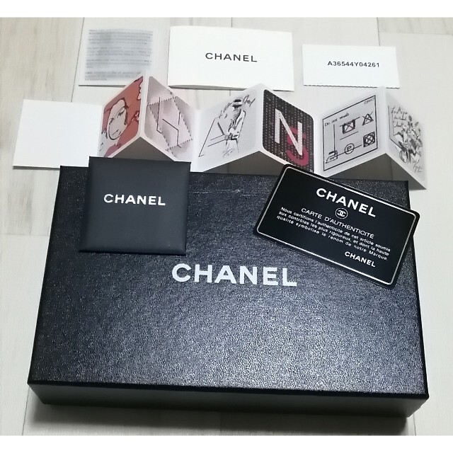 未使用に近い CHANEL ギフトボックス 付属品 ラッピング 包装 梱包