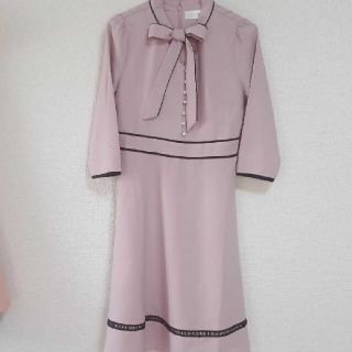 《新品・タグ付き》tocco closet ボウタイ リボン ワンピース M(ひざ丈ワンピース)