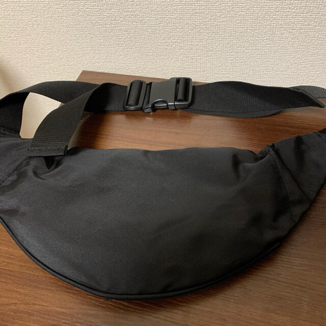 SILAS(サイラス)のSILAS  ボディバッグ　サイラス　TOP LOGO FANNY PACK メンズのバッグ(ボディーバッグ)の商品写真